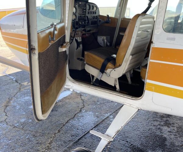 1968 CESSNA 172I | N8390L