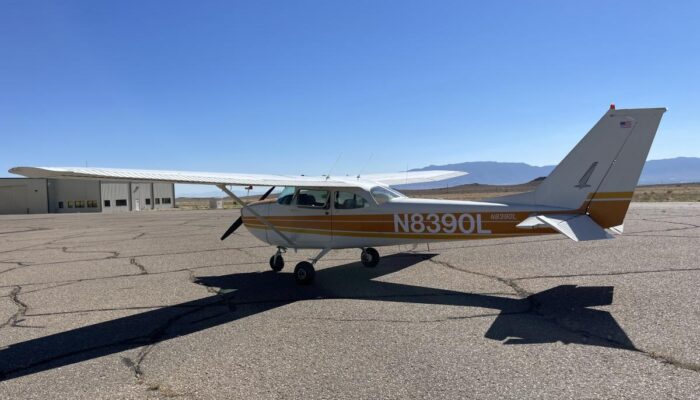 1968 CESSNA 172I | N8390L