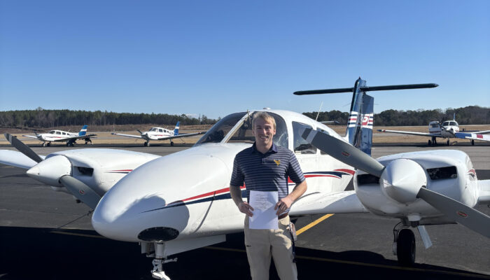 Ferry Pilot - Commercial Single and Multi-Engine Land (CFI/CFII/MEI as well)